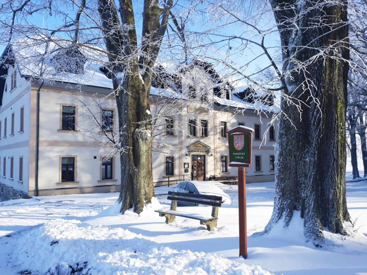 Hotel Poutni Dum Králíky Bagian luar foto
